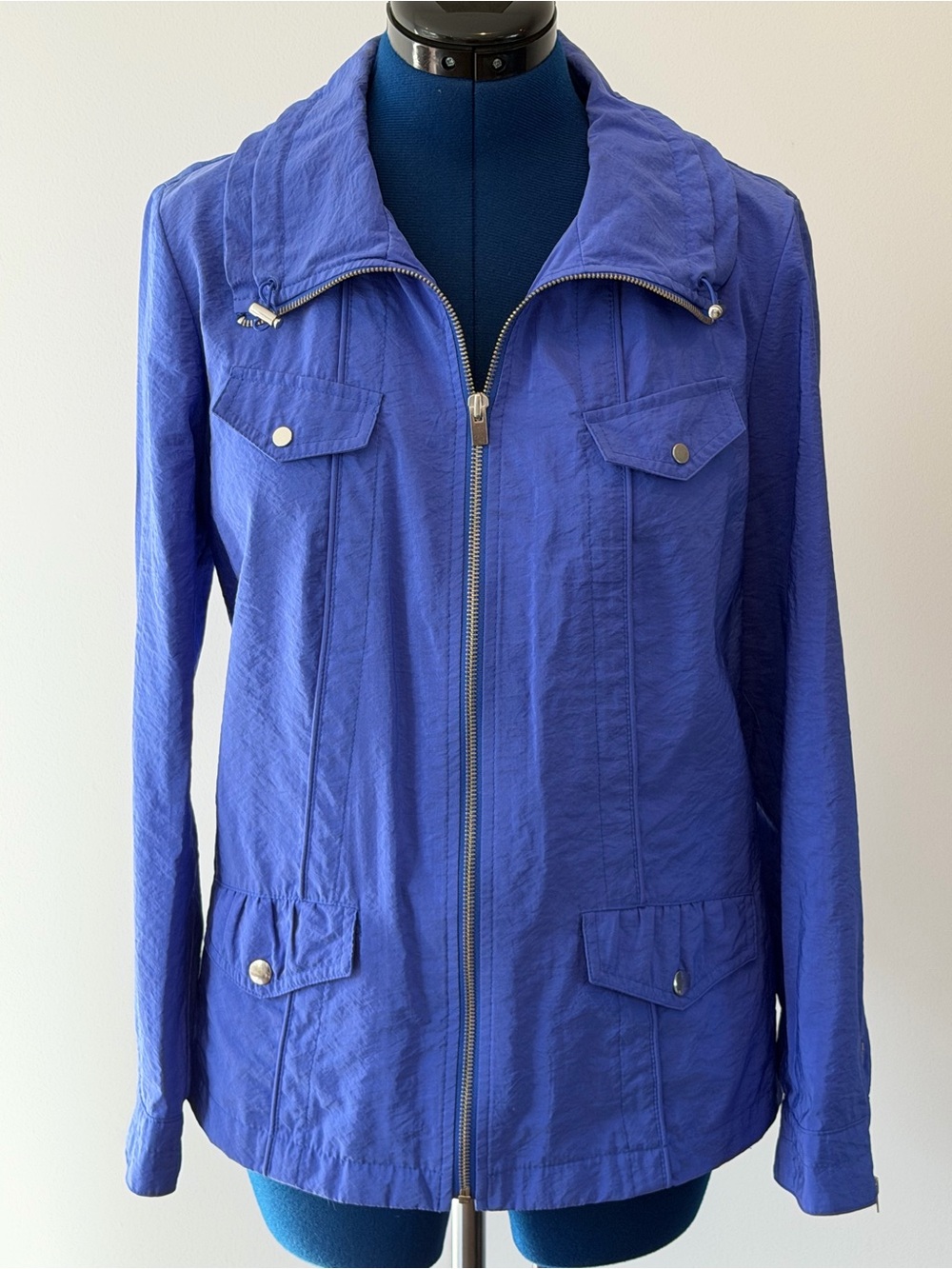 Women’s Utility Zip Jacket in Royal Blue - size Large
